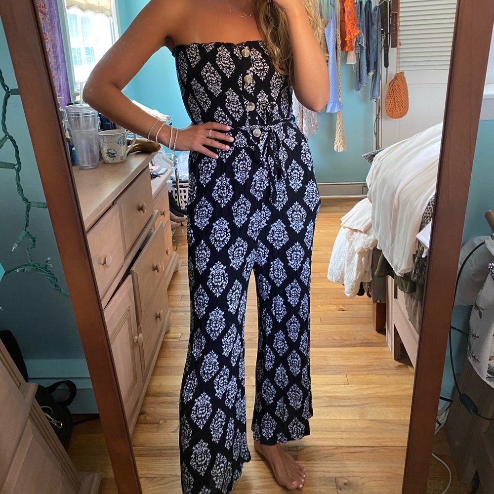 BLACK & WHITE ROMPER